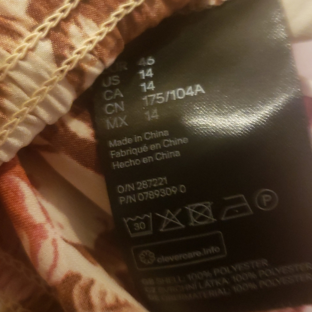 H&M Top - Picture 5 of 5